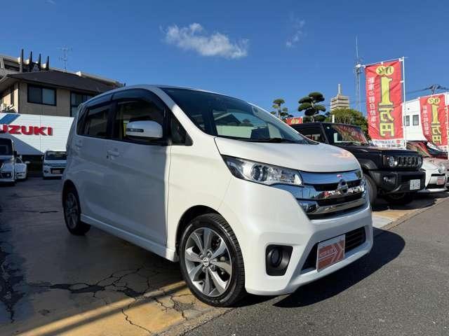 デイズ ハイウェイスター　Ｇ　ナビＴＶ　Ｂｌｕｅｔｏｏｔｈ　アランドビューモニター　ディスチャージライト　オートエアコン　純正アルミ　アイドリングストップ（3枚目）