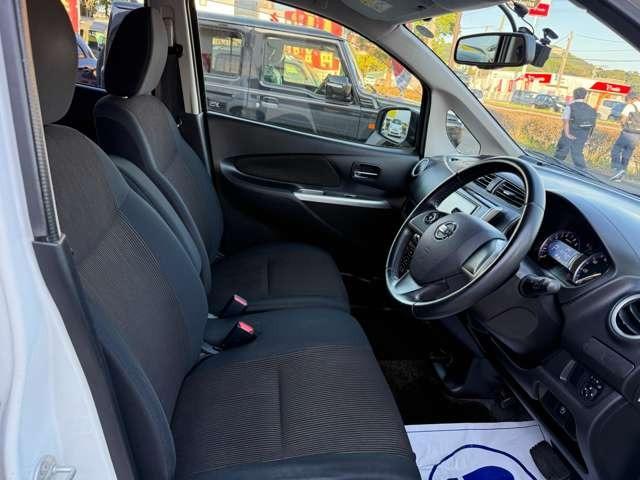 デイズ ハイウェイスター　Ｇ　ナビＴＶ　Ｂｌｕｅｔｏｏｔｈ　アランドビューモニター　ディスチャージライト　オートエアコン　純正アルミ　アイドリングストップ（6枚目）