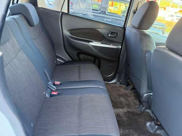 デイズ ハイウェイスター　Ｇ　ナビＴＶ　Ｂｌｕｅｔｏｏｔｈ　アランドビューモニター　ディスチャージライト　オートエアコン　純正アルミ　アイドリングストップ（7枚目）