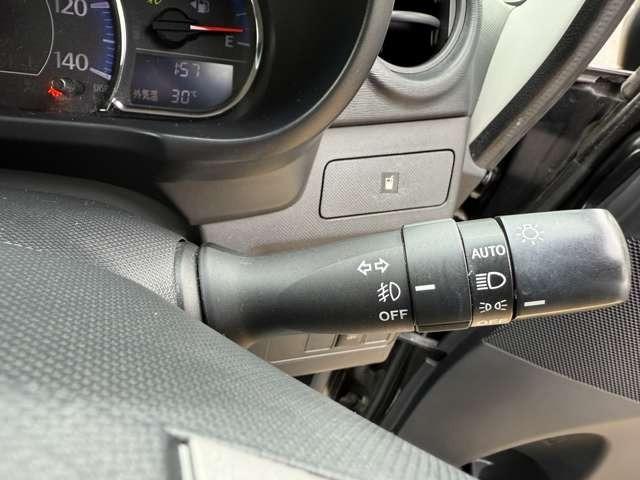 ステラ カスタムＲ　禁煙車　ナビＴＶ　Ｂモニター　ディスチャージライト　フォグランプ　プッシュスタート　スマートキー　エコアイドル　純正アルミ（21枚目）