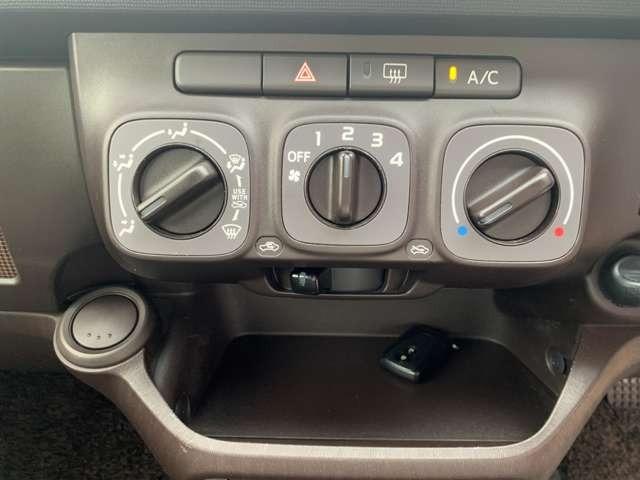 パッソ Ｘ　クツロギ　純正ナビＴＶ　ビルトインＥＴＣ　スマートキー（14枚目）