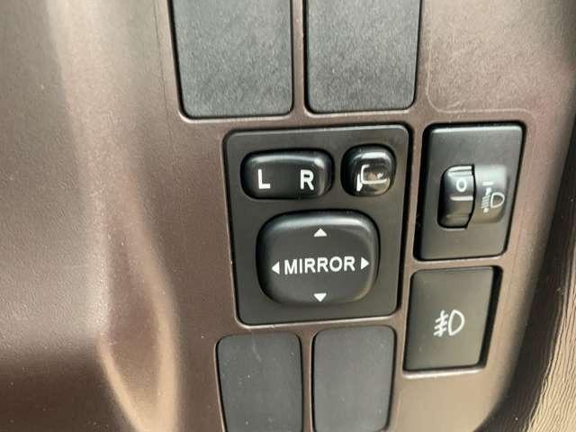 パッソ Ｘ　クツロギ　純正ナビＴＶ　ビルトインＥＴＣ　スマートキー（17枚目）