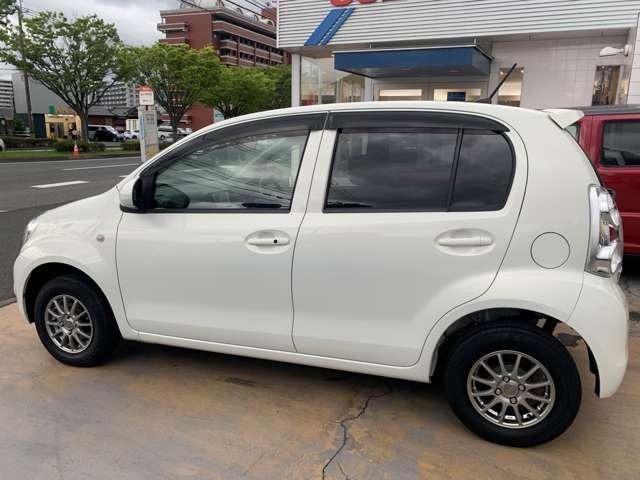 パッソ Ｘ　クツロギ　純正ナビＴＶ　ビルトインＥＴＣ　スマートキー（25枚目）