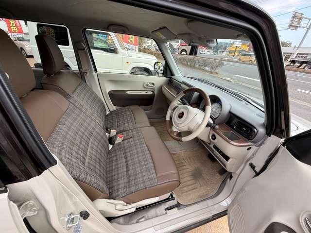 アルトラパンＬＣ Ｘ　ワンオーナー禁煙車　ディスプレイオーディ　Ｂモニター　Ｂｌｕｅｔｏｏｔｈ付　シートヒーター　アイドリングストップ　衝突軽減ブレーキ　スマートキー　プッシュスター　ト　ＬＥＤヘッドライト（7枚目）