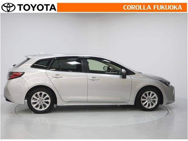 カローラツーリング ハイブリッド　Ｓ　衝突被害軽減システム　メモリーナビ　フルセグ　ＥＴＣ　バックカメラ　ドラレコ　ＣＤ　ＤＶＤ再生　キーレス　スマートキー　盗難防止装置（9枚目）