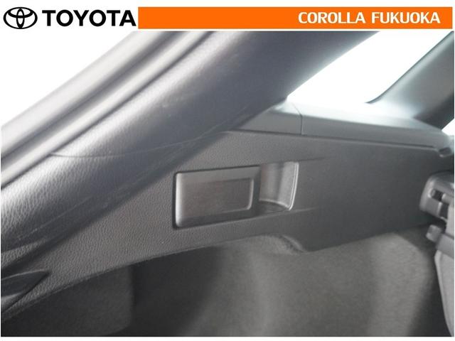 カローラツーリング ハイブリッド　Ｓ　衝突被害軽減システム　メモリーナビ　フルセグ　ＥＴＣ　バックカメラ　ドラレコ　ＣＤ　ＤＶＤ再生　キーレス　スマートキー　盗難防止装置（14枚目）