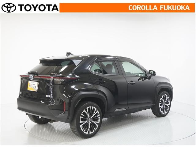 ヤリスクロス ハイブリッドＺ　衝突被害軽減システム　メモリーナビ　フルセグ　ＥＴＣ　バックカメラ　ドラレコ　ＣＤ　ＤＶＤ再生　キーレス　スマートキー　盗難防止装置（8枚目）