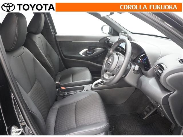 ヤリスクロス ハイブリッドＺ　衝突被害軽減システム　メモリーナビ　フルセグ　ＥＴＣ　バックカメラ　ドラレコ　ＣＤ　ＤＶＤ再生　キーレス　スマートキー　盗難防止装置（11枚目）