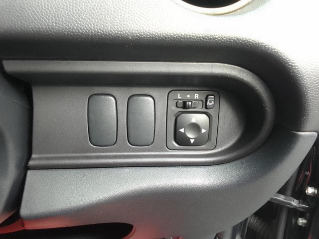 �T�C�h�~���[�͓d���i�[���ƂȂ��Ă���A�������ԏ�ł��L�Y�������X�N��}�����܂��B