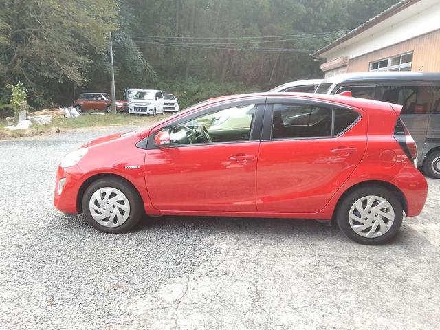 アクア S ハイブリッド 中期型 スマートキー TVナビ バックカメラ ETC車載器 DVD再生 CD再生 Bluetooth接続 アイドリングストップ プッシュスタート オートライト(16枚目)