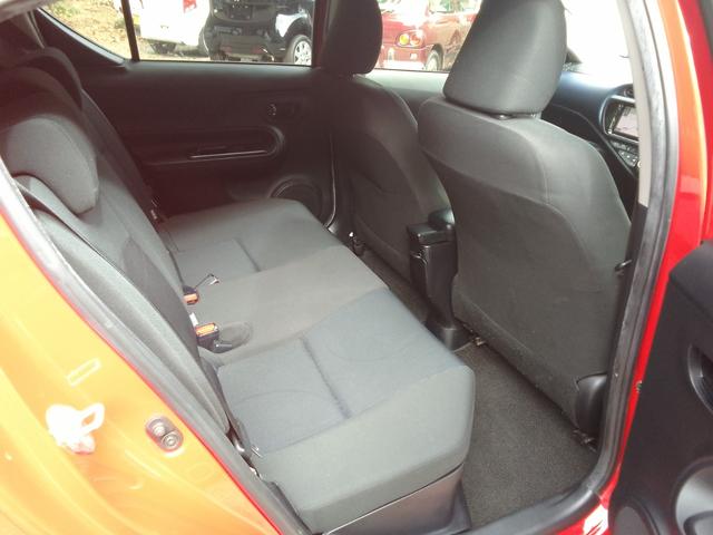 アクア S ハイブリッド 中期型 スマートキー TVナビ バックカメラ ETC車載器 DVD再生 CD再生 Bluetooth接続 アイドリングストップ プッシュスタート オートライト(24枚目)