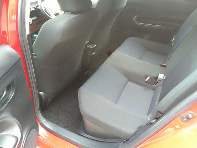 アクア S ハイブリッド 中期型 スマートキー TVナビ バックカメラ ETC車載器 DVD再生 CD再生 Bluetooth接続 アイドリングストップ プッシュスタート オートライト(31枚目)