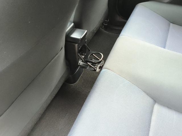 アクア S ハイブリッド 中期型 スマートキー TVナビ バックカメラ ETC車載器 DVD再生 CD再生 Bluetooth接続 アイドリングストップ プッシュスタート オートライト(34枚目)