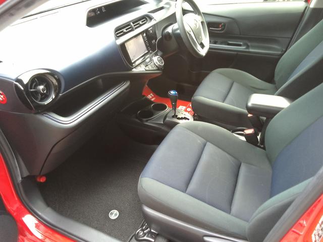 アクア S ハイブリッド 中期型 スマートキー TVナビ バックカメラ ETC車載器 DVD再生 CD再生 Bluetooth接続 アイドリングストップ プッシュスタート オートライト(36枚目)