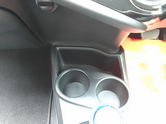 アクア S ハイブリッド 中期型 スマートキー TVナビ バックカメラ ETC車載器 DVD再生 CD再生 Bluetooth接続 アイドリングストップ プッシュスタート オートライト(48枚目)