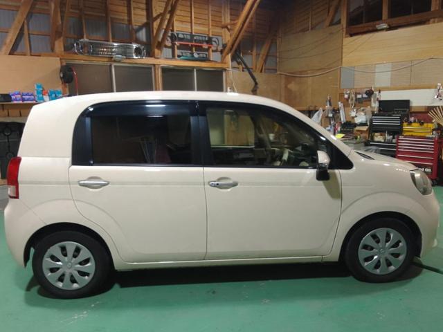 ポルテ Ｇ　ＳＤナビ　フルセグＴＶ　ＣＤ　ＤＶＤ　Ｂｌｕｅｔｏｏｔｈ　バックカメラ　ＥＴＣ　横滑り防止ブレーキ　左側パワースライドドア　運転席シートヒーター　ＨＩＤヘッドライト　フォグランプ（9枚目）