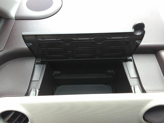 ポルテ Ｇ　ＳＤナビ　フルセグＴＶ　ＣＤ　ＤＶＤ　Ｂｌｕｅｔｏｏｔｈ　バックカメラ　ＥＴＣ　横滑り防止ブレーキ　左側パワースライドドア　運転席シートヒーター　ＨＩＤヘッドライト　フォグランプ（47枚目）