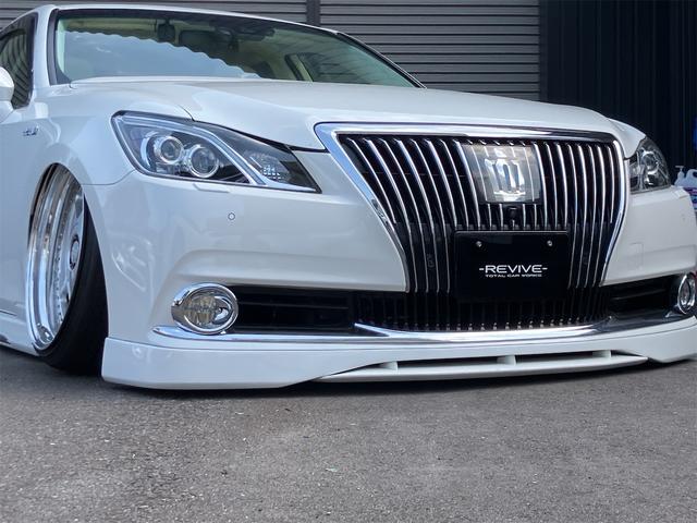 クラウンマジェスタ Ｆバージョン　モデリスタエアロ　ＯＺレーシングＡＷ　エアサス　ＬＥＤヘッドライト・フォグ　純正マルチ　全方位カメラ　革シート　サンルーフ　ＥＴＣ　スマートキー　ドライブレコーダー　トヨタセーフティーセンス（2枚目）