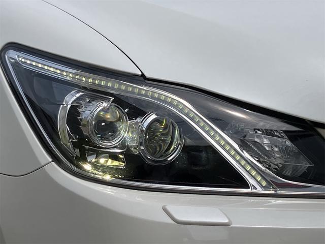 クラウンマジェスタ Ｆバージョン　モデリスタエアロ　ＯＺレーシングＡＷ　エアサス　ＬＥＤヘッドライト・フォグ　純正マルチ　全方位カメラ　革シート　サンルーフ　ＥＴＣ　スマートキー　ドライブレコーダー　トヨタセーフティーセンス（11枚目）