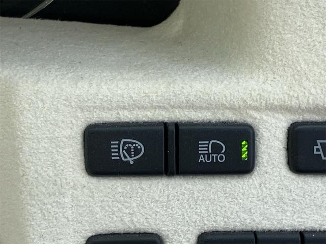 クラウンマジェスタ Ｆバージョン　モデリスタエアロ　ＯＺレーシングＡＷ　エアサス　ＬＥＤヘッドライト・フォグ　純正マルチ　全方位カメラ　革シート　サンルーフ　ＥＴＣ　スマートキー　ドライブレコーダー　トヨタセーフティーセンス（35枚目）