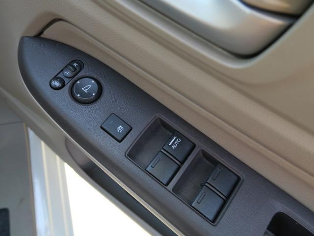 Ｎ－ＷＧＮ Ｇ　スマートキー＆プッシュスタート　ＣＤ　ＥＴＣ　トラクションコントロール　オートエアコン　プライバシーガラス　ベンチシート（9枚目）