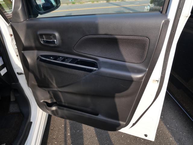 デイズルークス ハイウェイスター　Ｘ　Ｇパッケージ　純正ナビ　ミラー内蔵アラウンドビューモニター　両側電動スライドドア　ＥＴＣ　フルセグ　トラクションコントロール　インテリジェントキー（12枚目）