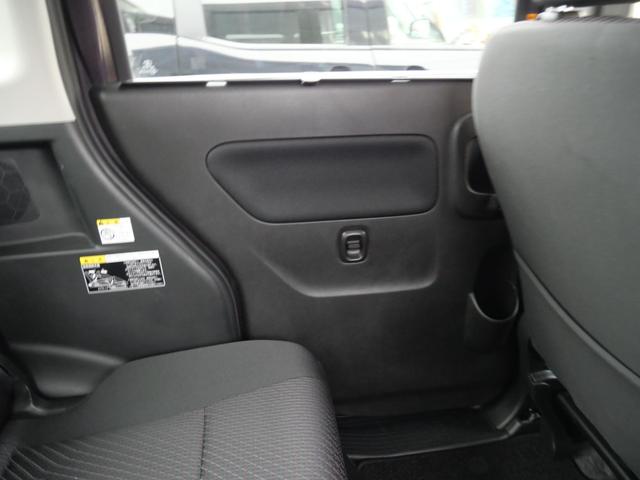 スペーシアカスタムＺ ベースグレード　スマートキー　プッシュスタート　ディスプレイオーディオ　バックモニター　ブレーキサポート　左側電動スライドドア　アイドリングストップ　シートヒーター　オートエアコン（24枚目）