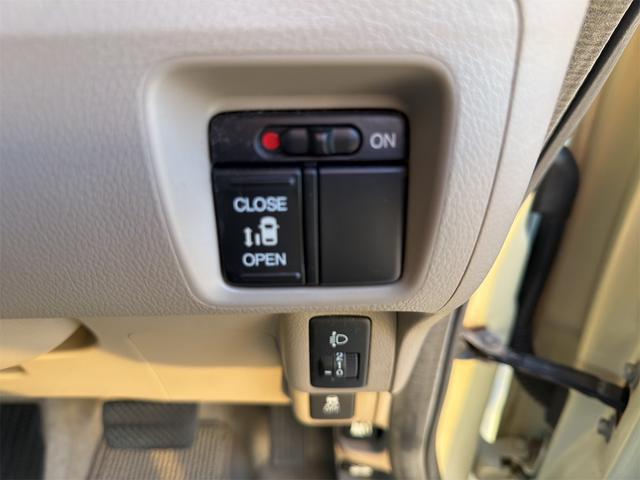 Ｎ－ＢＯＸ Ｇ・Ｌパッケージ　ドライブレコーダー　バックカメラ　両側スライド・片側電動　ナビ　ＴＶ　スマートキー　アイドリングストップ　電動格納ミラー　ベンチシート　ＣＶＴ　盗難防止システム　ＡＢＳ　ＥＳＣ　ＣＤ　ＤＶＤ再生（8枚目）