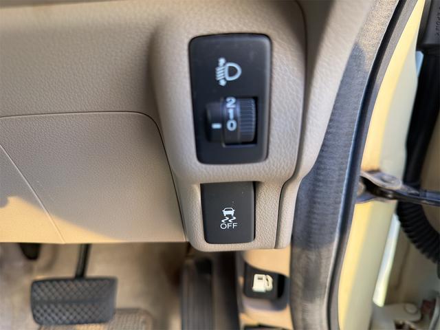 Ｎ－ＢＯＸ Ｇ・Ｌパッケージ　ドライブレコーダー　バックカメラ　両側スライド・片側電動　ナビ　ＴＶ　スマートキー　アイドリングストップ　電動格納ミラー　ベンチシート　ＣＶＴ　盗難防止システム　ＡＢＳ　ＥＳＣ　ＣＤ　ＤＶＤ再生（9枚目）