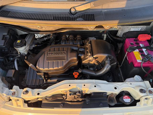 Ｎ－ＢＯＸ Ｇ・Ｌパッケージ　ドライブレコーダー　バックカメラ　両側スライド・片側電動　ナビ　ＴＶ　スマートキー　アイドリングストップ　電動格納ミラー　ベンチシート　ＣＶＴ　盗難防止システム　ＡＢＳ　ＥＳＣ　ＣＤ　ＤＶＤ再生（19枚目）