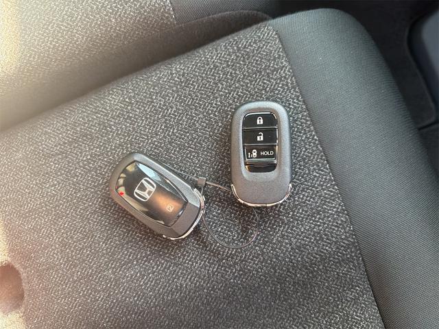 Ｎ－ＢＯＸカスタム ベースグレード　ＥＴＣ　バックカメラ　両側スライド・片側電動　ナビ　ＴＶ　クリアランスソナー　オートクルーズコントロール　レーンアシスト　衝突被害軽減システム　オートライト　ＬＥＤヘッドランプ　スマートキー（40枚目）