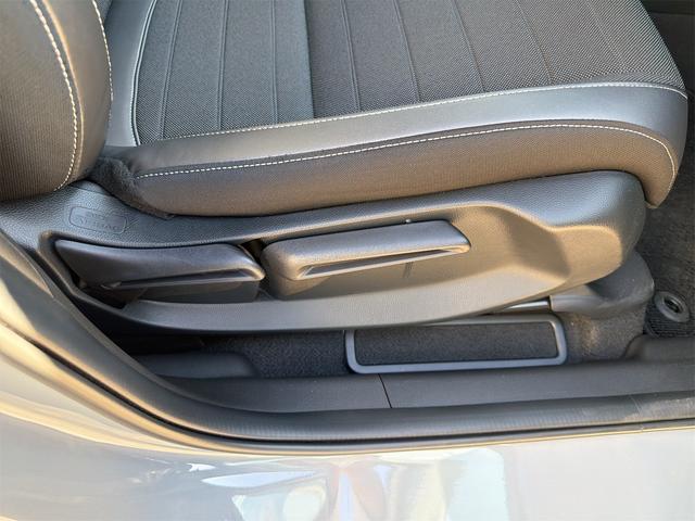 フィット ｅ：ＨＥＶクロスター　バックカメラ　ナビ　ＴＶ　クリアランスソナー　オートクルーズコントロール　レーンアシスト　衝突被害軽減システム　アルミホイール　オートライト　ＬＥＤヘッドランプ　ヘッドライトウォッシャー　スマートキー（29枚目）