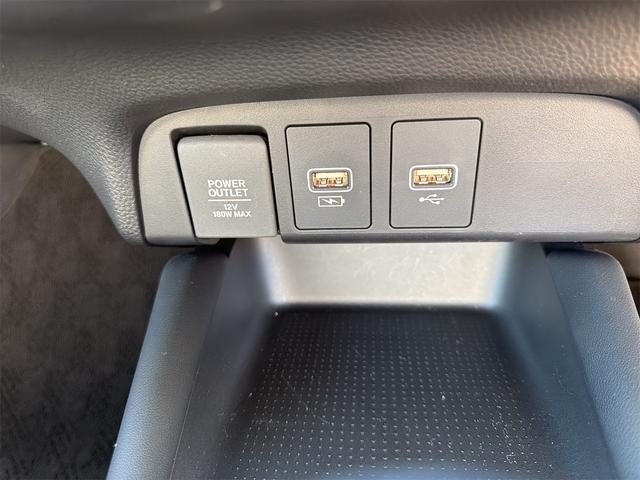 フィット ホーム　バックカメラ　ナビ　ＴＶ　クリアランスソナー　オートクルーズコントロール　レーンアシスト　衝突被害軽減システム　オートライト　ＬＥＤヘッドランプ　スマートキー　電動格納ミラー　ＣＶＴ　盗難防止システム（9枚目）