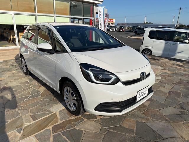 フィット ホーム　バックカメラ　ナビ　ＴＶ　クリアランスソナー　オートクルーズコントロール　レーンアシスト　衝突被害軽減システム　オートライト　ＬＥＤヘッドランプ　スマートキー　電動格納ミラー　ＣＶＴ　盗難防止システム（13枚目）