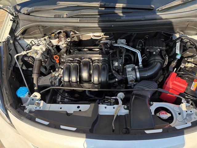 フィット ホーム　バックカメラ　ナビ　ＴＶ　クリアランスソナー　オートクルーズコントロール　レーンアシスト　衝突被害軽減システム　オートライト　ＬＥＤヘッドランプ　スマートキー　電動格納ミラー　ＣＶＴ　盗難防止システム（20枚目）