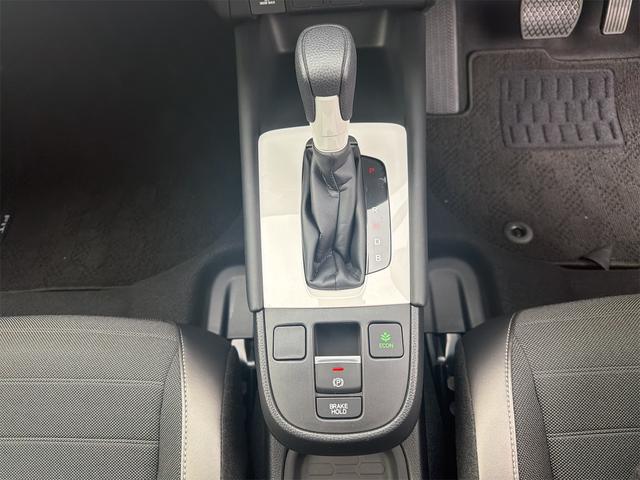 フィット e:HEVクロスター バックカメラ ナビ TV クリアランスソナー オートクルーズコントロール レーンアシスト 衝突被害軽減システム アルミホイール オートライト LEDヘッドランプ スマートキー 電動格納ミラー CVT(9枚目)