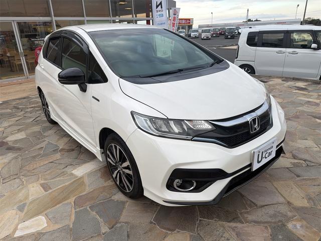 フィットハイブリッド Sパッケージ ハイブリッド バックカメラ ナビ TV オートクルーズコントロール 衝突被害軽減システム LEDヘッドランプ スマートキー アイドリングストップ 電動格納ミラー AT 盗難防止システム 衝突安全ボディ(13枚目)