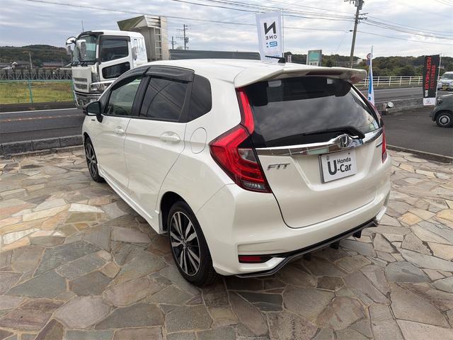 フィットハイブリッド Sパッケージ ハイブリッド バックカメラ ナビ TV オートクルーズコントロール 衝突被害軽減システム LEDヘッドランプ スマートキー アイドリングストップ 電動格納ミラー AT 盗難防止システム 衝突安全ボディ(18枚目)