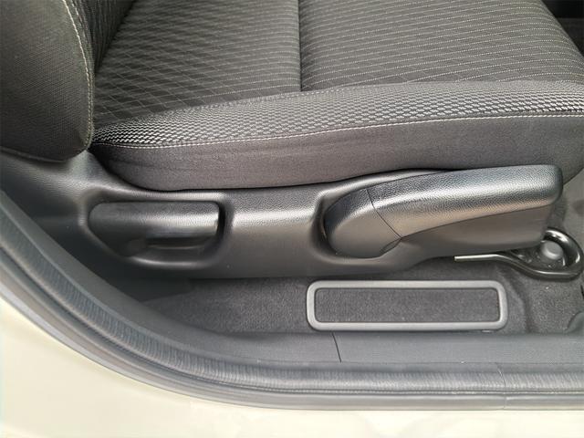 フィットハイブリッド Sパッケージ ハイブリッド バックカメラ ナビ TV オートクルーズコントロール 衝突被害軽減システム LEDヘッドランプ スマートキー アイドリングストップ 電動格納ミラー AT 盗難防止システム 衝突安全ボディ(26枚目)