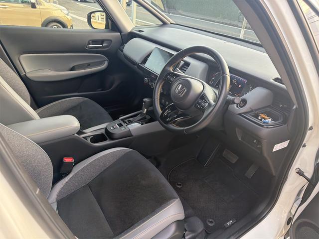 フィット ＲＳ　バックカメラ　ナビ　ＴＶ　クリアランスソナー　オートクルーズコントロール　レーンアシスト　衝突被害軽減システム　アルミホイール　オートライト　ＬＥＤヘッドランプ　スマートキー　電動格納ミラー　ＣＶＴ（29枚目）