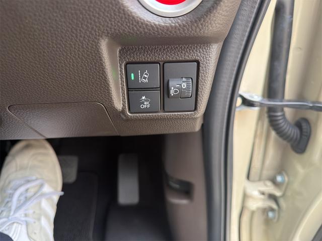 Ｎ－ＢＯＸ Ｌ・ターボ　バックカメラ　両側電動スライドドア　クリアランスソナー　オートクルーズコントロール　レーンアシスト　衝突被害軽減システム　ＬＥＤヘッドランプ　スマートキー　アイドリングストップ　電動格納ミラー（7枚目）