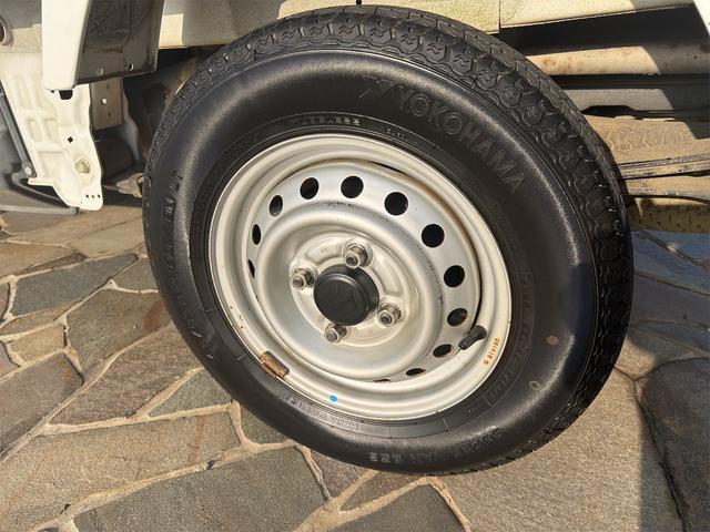 キャリイトラック ＫＣエアコン・パワステ　４ＷＤ　ＭＴ　エアコン　パワーステアリング　運転席エアバッグ（9枚目）