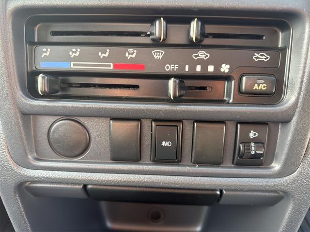 キャリイトラック ＫＣエアコン・パワステ　４ＷＤ　ＭＴ　エアコン　パワーステアリング　運転席エアバッグ（13枚目）