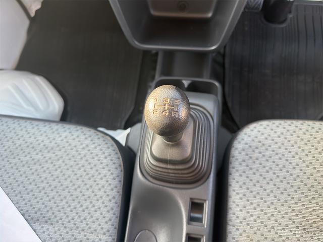 キャリイトラック ＫＣエアコン・パワステ　４ＷＤ　ＭＴ　エアコン　パワーステアリング　運転席エアバッグ（14枚目）