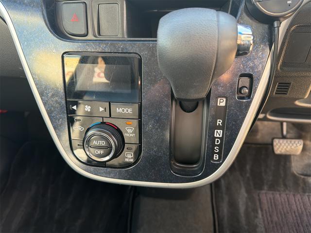 ムーヴ カスタム X ハイパーSA ETC バックカメラ ナビ TV クリアランスソナー 衝突被害軽減システム LEDヘッドランプ スマートキー アイドリングストップ 電動格納ミラー ベンチシート CVT 盗難防止システム ABS(9枚目)