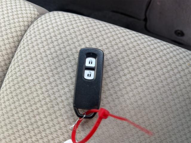 N-ONE G・Aパッケージ ドライブレコーダー ナビ TV 衝突被害軽減システム オートライト HID スマートキー アイドリングストップ 電動格納ミラー ベンチシート CVT 盗難防止システム ABS ESC CD DVD再生(23枚目)