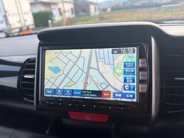 N-BOXカスタム G・Lパッケージ バックカメラ 両側スライド・片側電動 ナビ TV HID スマートキー アイドリングストップ 電動格納ミラー ベンチシート CVT 盗難防止システム ABS ESC CD DVD再生 USB(4枚目)