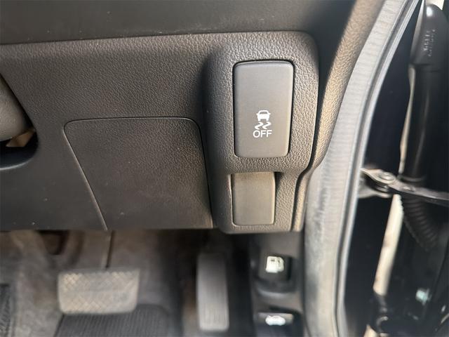 N-BOXカスタム G・Lパッケージ バックカメラ 両側スライド・片側電動 ナビ TV HID スマートキー アイドリングストップ 電動格納ミラー ベンチシート CVT 盗難防止システム ABS ESC CD DVD再生 USB(8枚目)