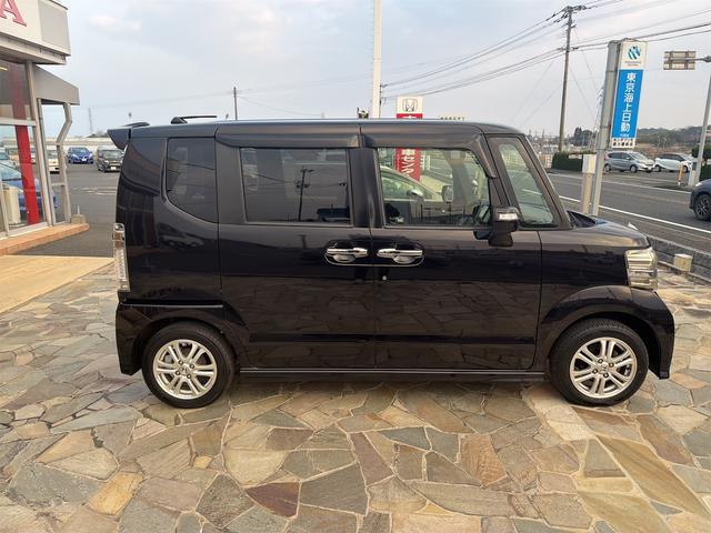 N-BOXカスタム G・Lパッケージ バックカメラ 両側スライド・片側電動 ナビ TV HID スマートキー アイドリングストップ 電動格納ミラー ベンチシート CVT 盗難防止システム ABS ESC CD DVD再生 USB(14枚目)