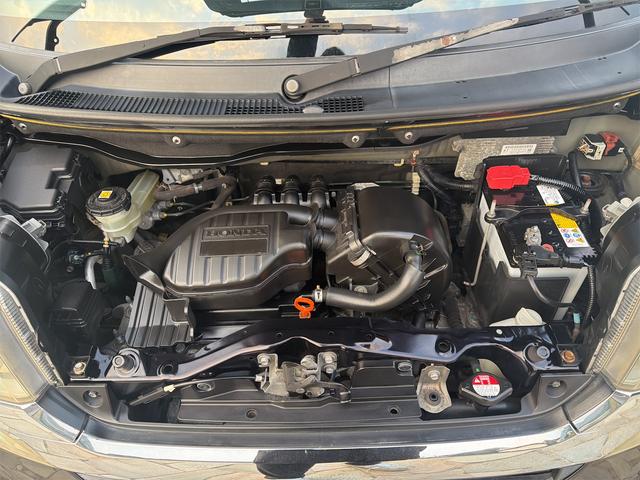 N-BOXカスタム G・Lパッケージ バックカメラ 両側スライド・片側電動 ナビ TV HID スマートキー アイドリングストップ 電動格納ミラー ベンチシート CVT 盗難防止システム ABS ESC CD DVD再生 USB(20枚目)